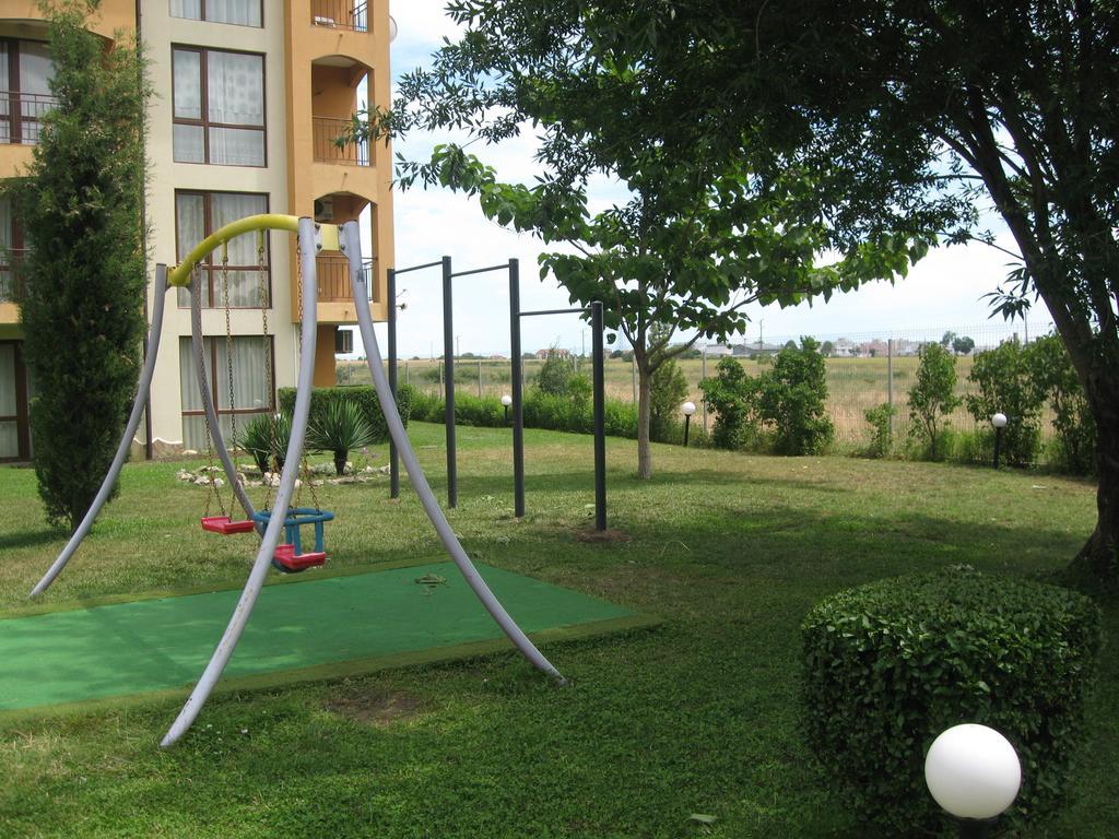 Chateau Aheloy Hotel Pomorie Esterno foto